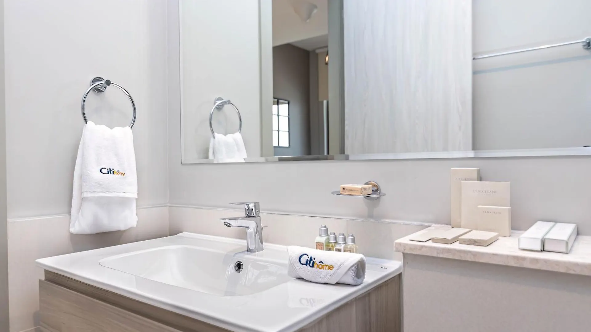 Citihome -1Br In Business Bay Close To Shopping Mall Dubai 0*,  United Arab Emirates